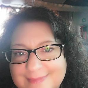 Meet your Posher, Sharon